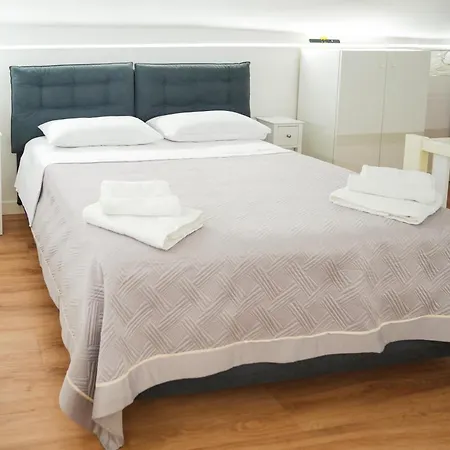 Lejlighed Magiuma House *
