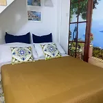 Magiuma House نابولي